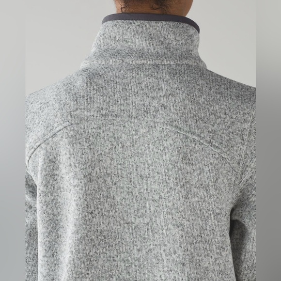 Lululemon Its Fleecing Cold Zip Up
Heathered White / Dark Carbon size 4 - Picture 7 of 14